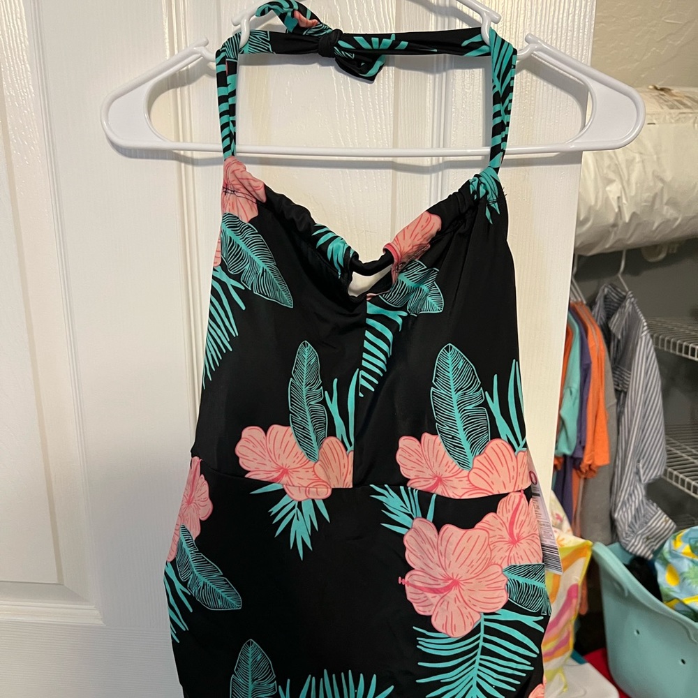 NWT crane womens one piece bathing suit